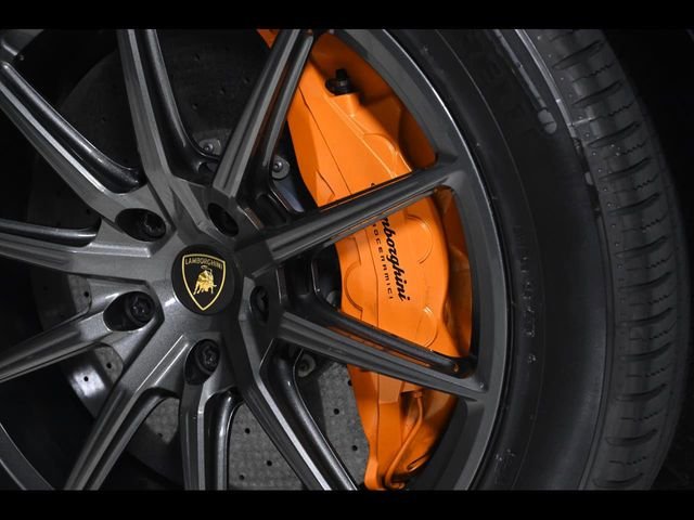 Used 2020 Blue Lamborghini Base image 27