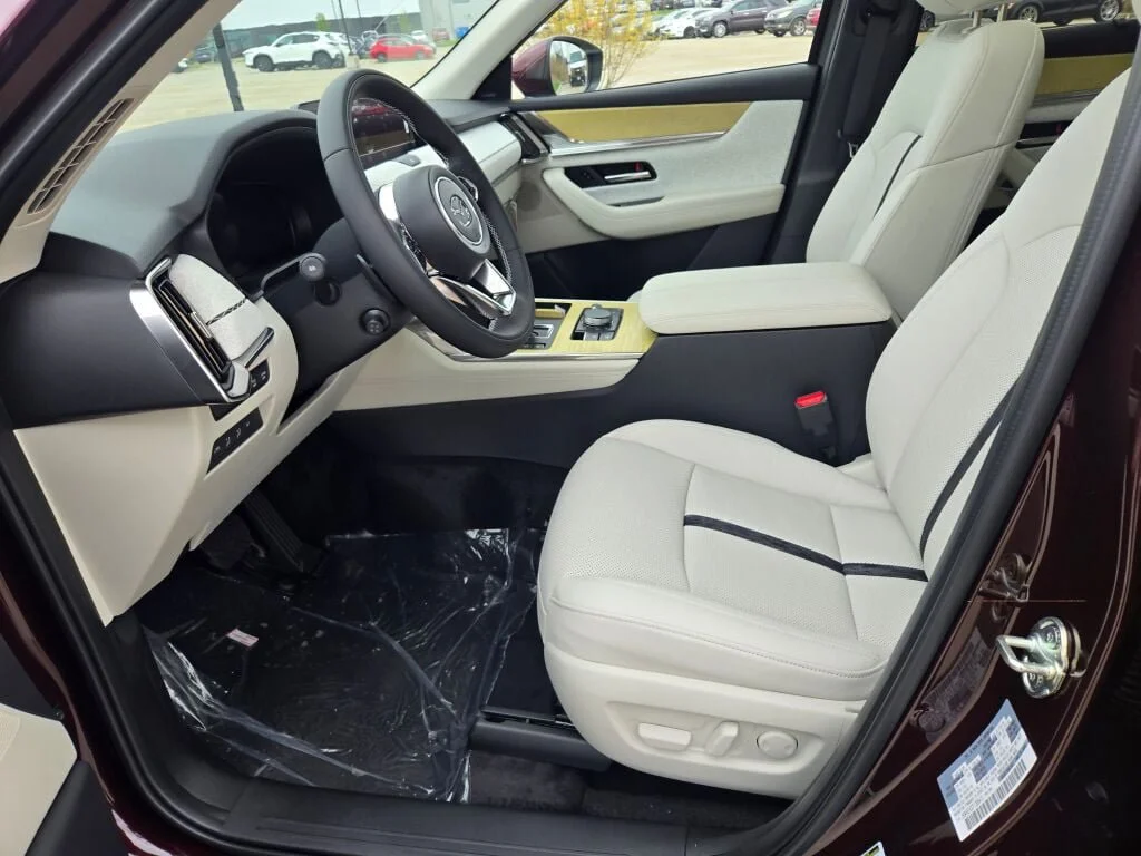 2026 Mazda CX-90 Premium Plus Package - Photo 18