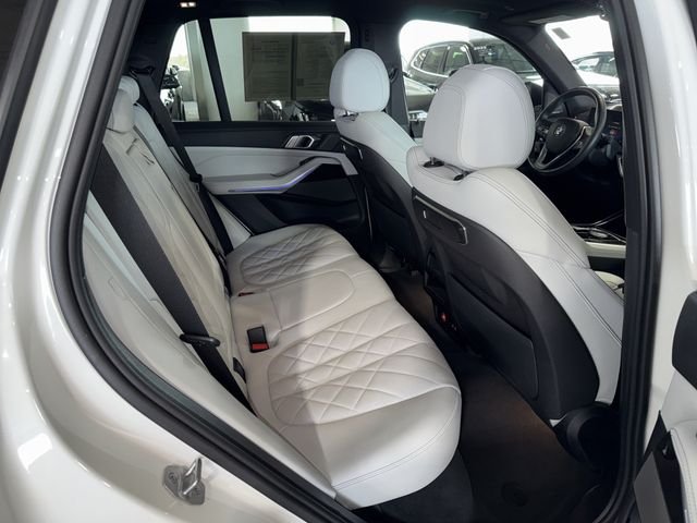 Certified Used 2024 Not Available BMW sDrive40i image 12