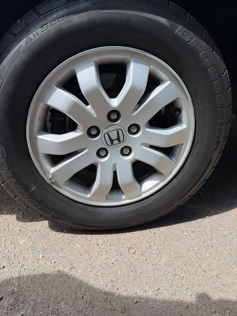 Used 2005 Silver Honda LX image 28