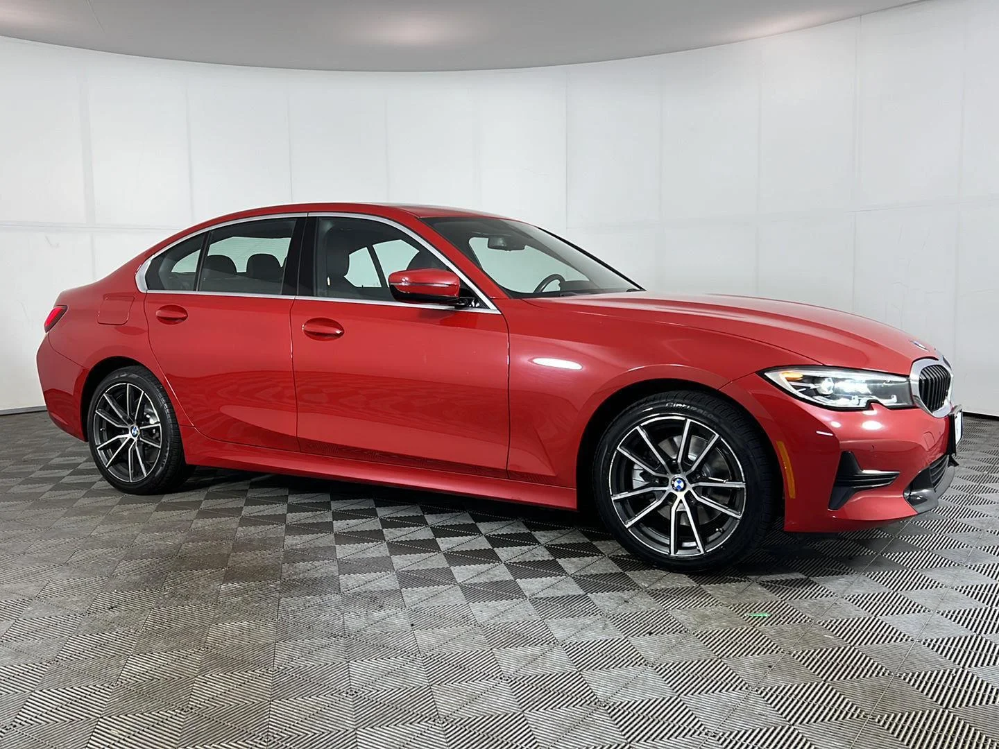 Used 2019 Melbourne Red Metallic BMW 330i xDrive image 3