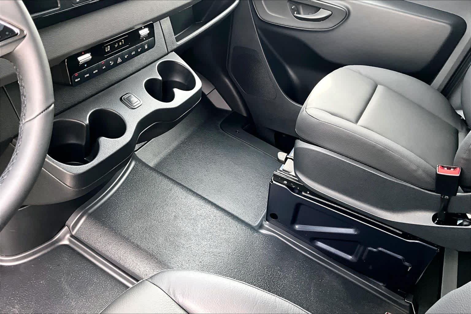 New 2026 Tenorite Gray Metallic Mercedes-Benz  image 8