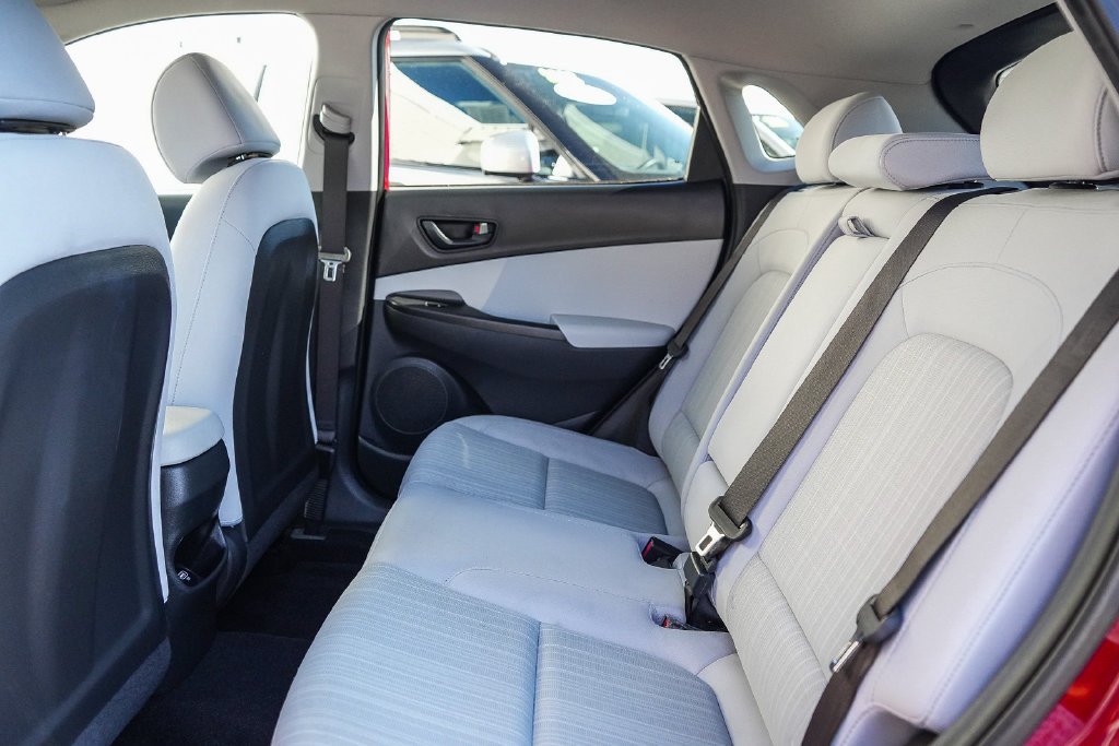 2023 Hyundai Kona SEL - Photo 18