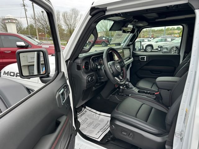 New 2026 Bright White Clear-Coat Exterior Paint Jeep 392 Moab image 36