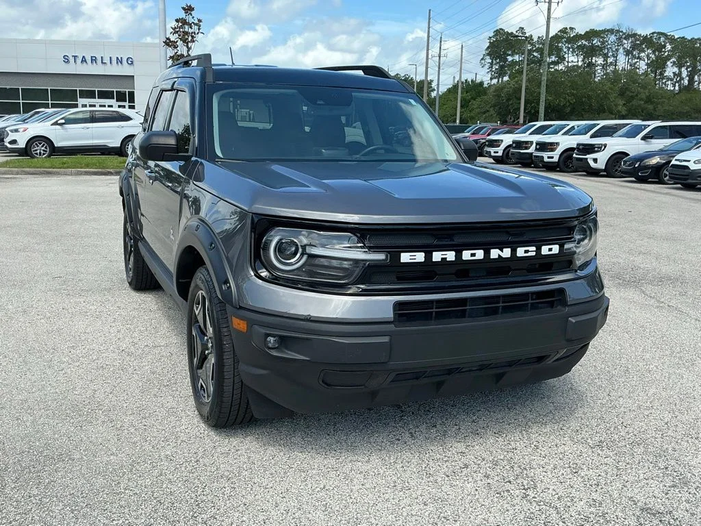 Used 2021 Gray Ford Outer Banks image 12