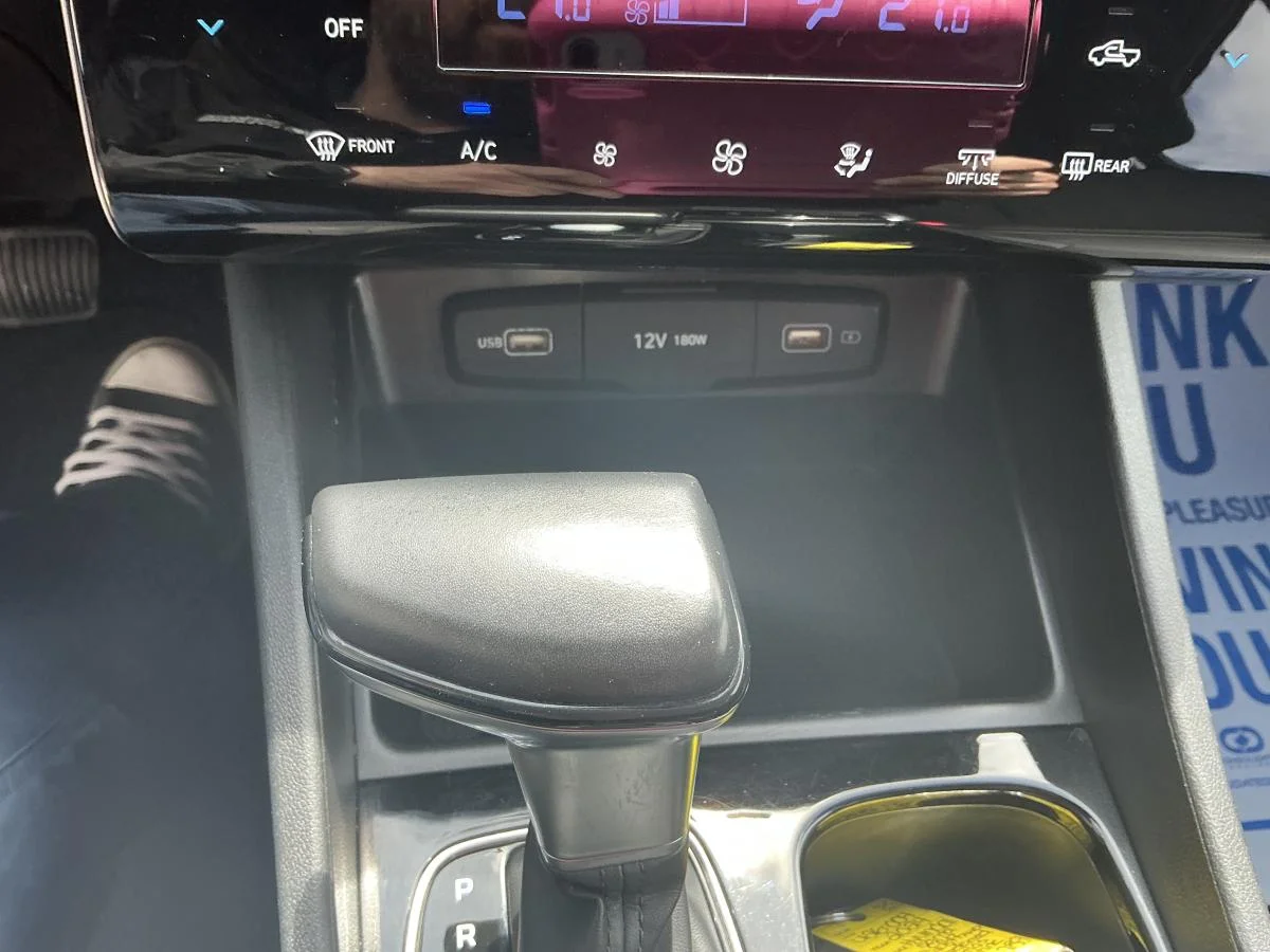 Used 2024 White Hyundai Preferred image 27