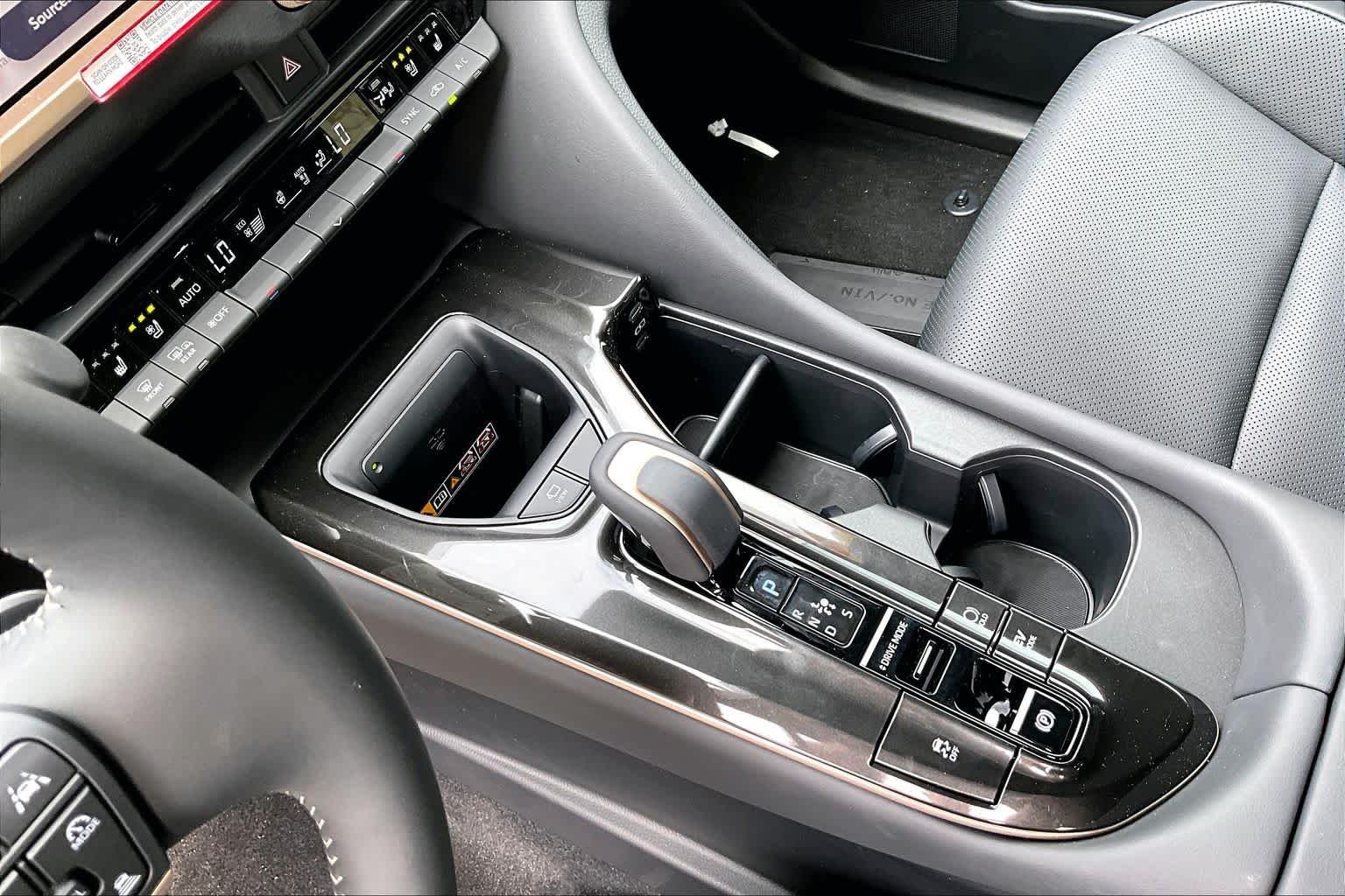 New 2026 Oxygen White Toyota Limited image 7