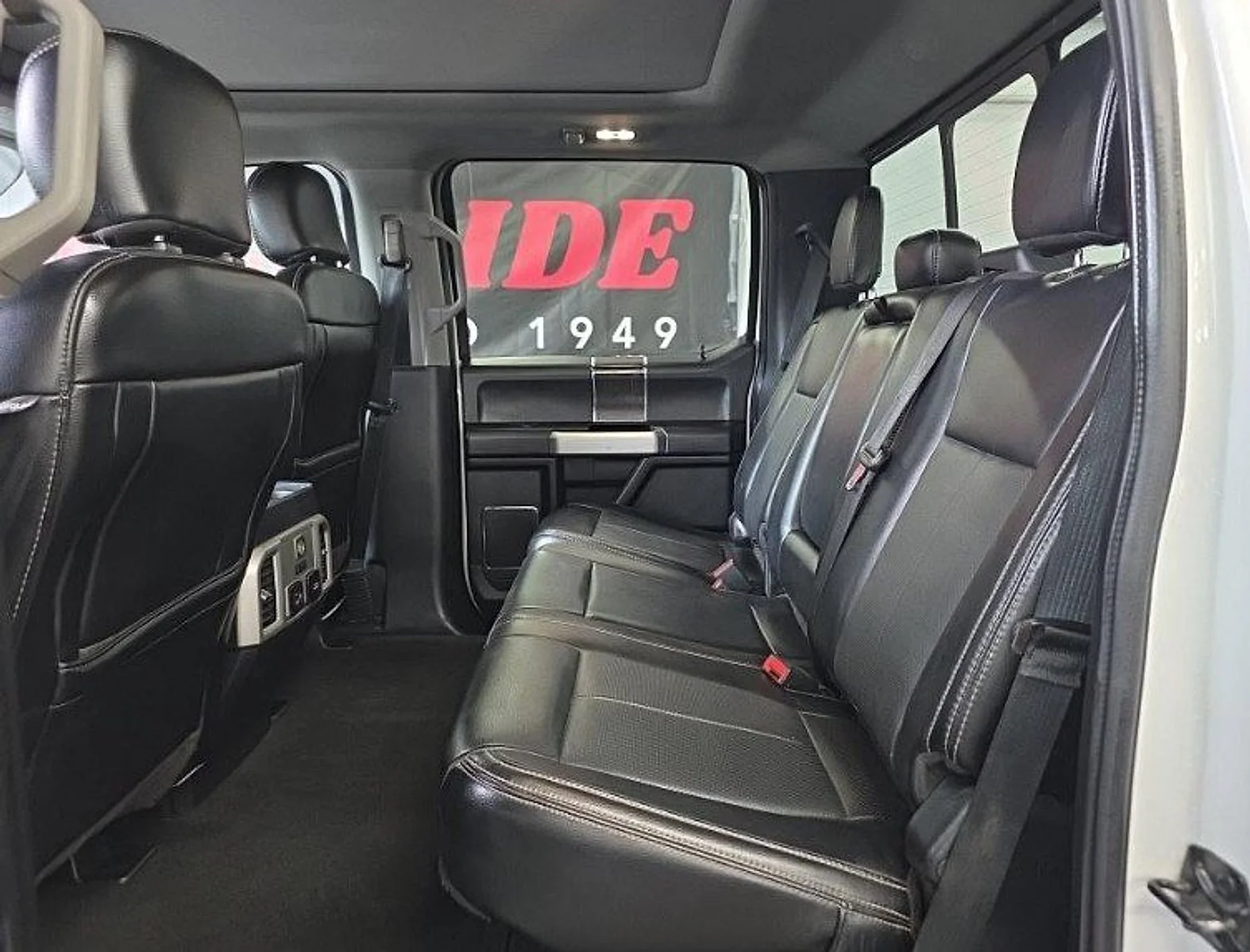 Used 2020 White Ford LARIAT image 5