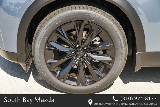 2026 Mazda CX-90 Premium Package - Photo 11