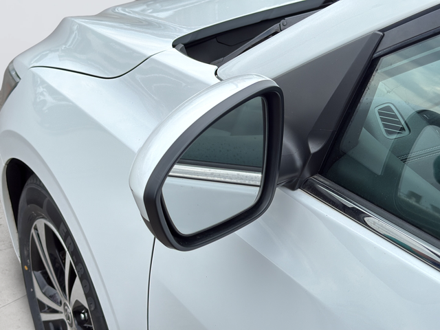 Used 2023 White Nissan SV image 13