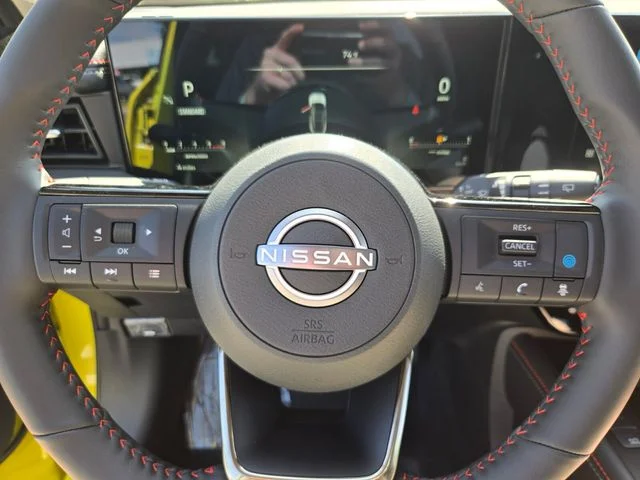 New 2026 Yuzu Yellow Metallic / Super Black Two-tone Nissan SR image 16