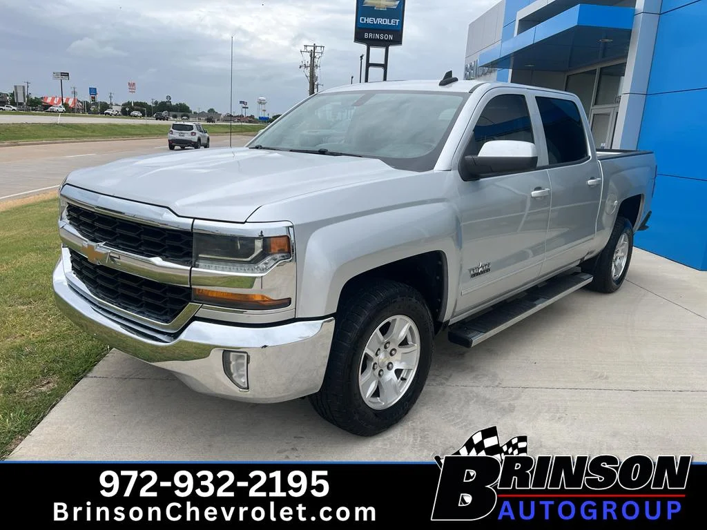 Used 2017 SILVER ICE METALLIC Chevrolet LT image 1