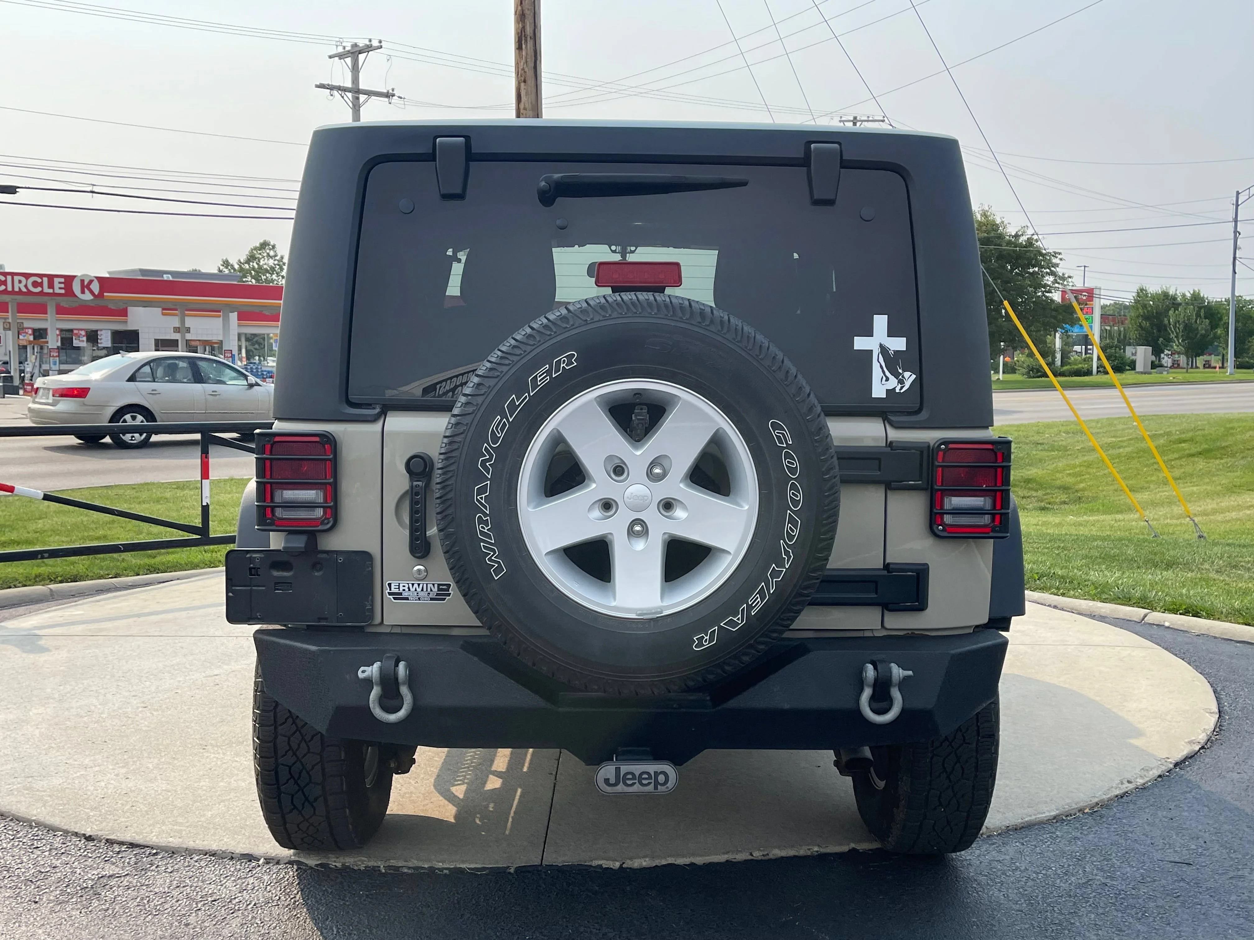 Used 2017 Gobi Jeep Sport image 6