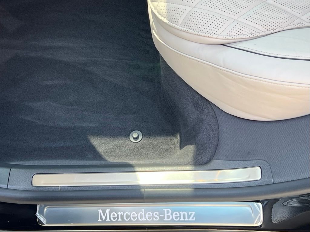 Certified Used 2024 Black Mercedes-Benz S 580e image 46