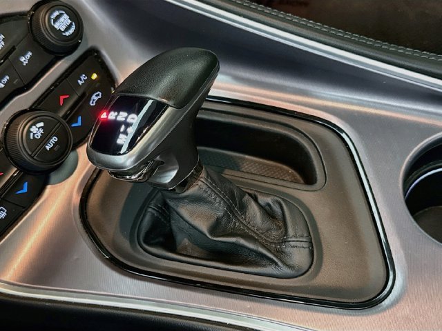 Used 2019 Purple Dodge R/T Scat Pack Widebody image 17