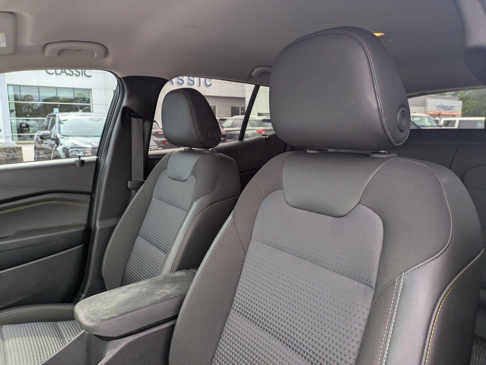 Used 2025 Mosaic Black Metallic Chevrolet LT image 6