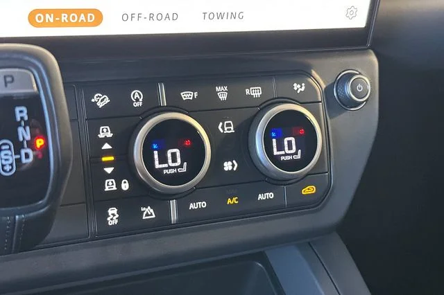 New 2026 Borasco Grey Land Rover X-Dynamic SE image 20