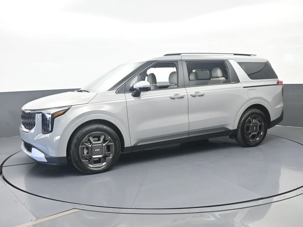 2026 Kia Sedona EX HEV's photo