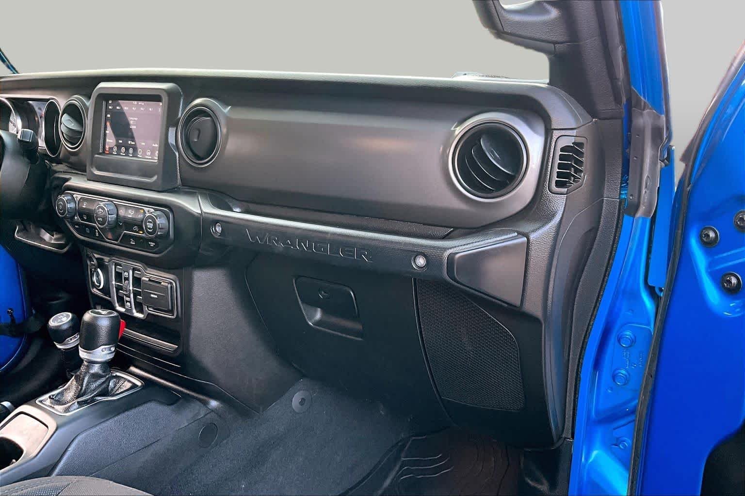 Used 2023 Hydro Blue Pearlcoat Jeep  image 18