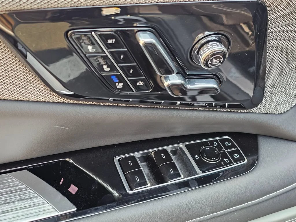 New 2026 Black Raven Cadillac Premium Luxury image 22
