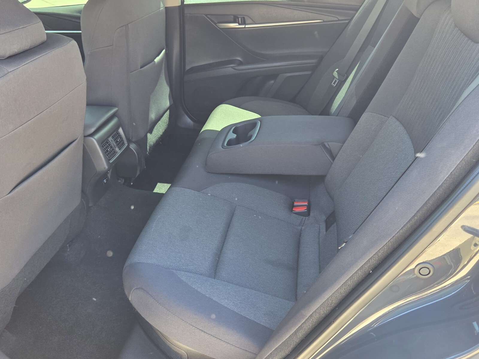 Used 2025 Underground Toyota LE image 4