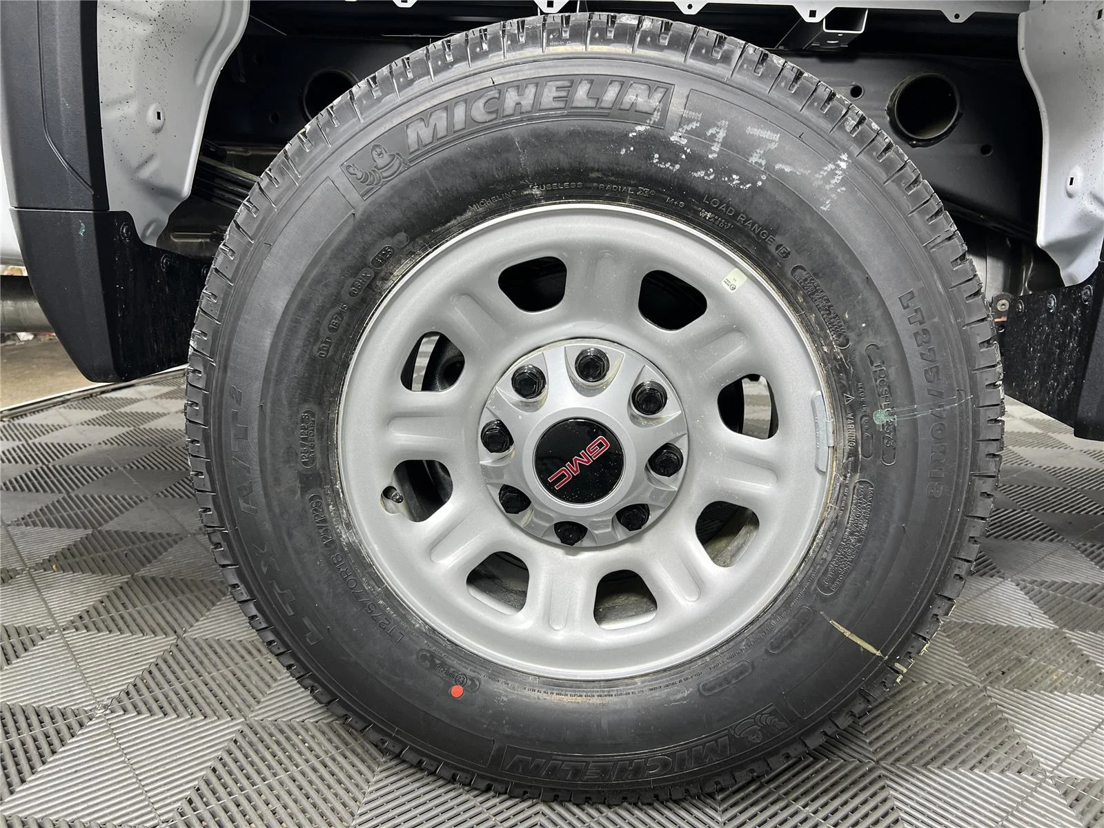 2026 GMC Sierra 2500HD Pro - Photo 13