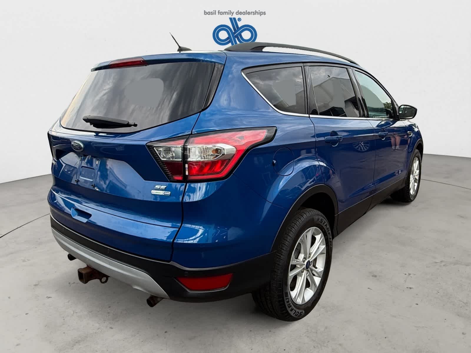 Used 2017 Lightning Blue Ford SE image 7