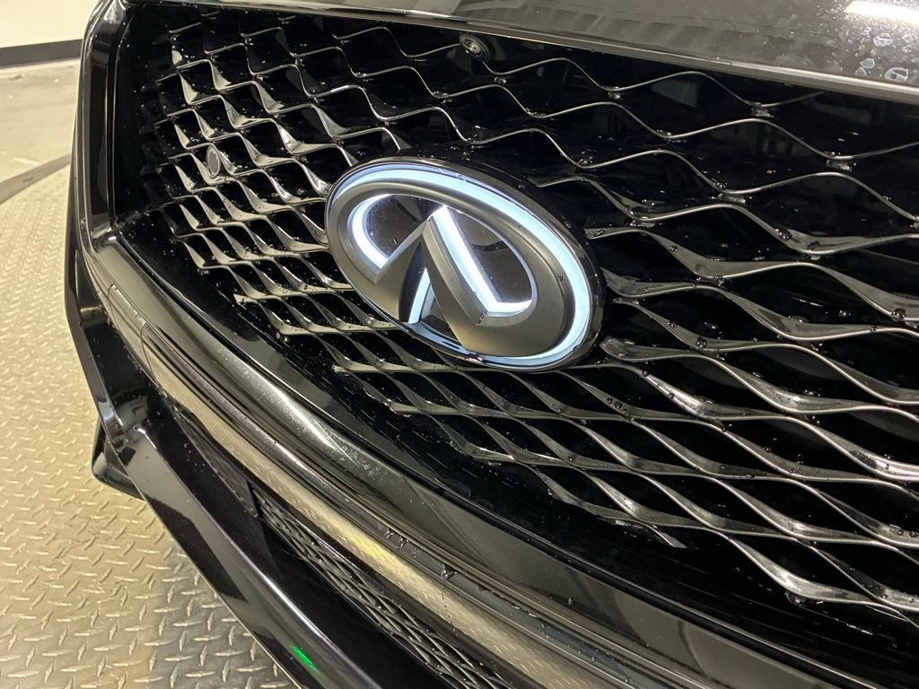 Used 2024 Black Opal Metallic INFINITI Red Sport 400 image 9