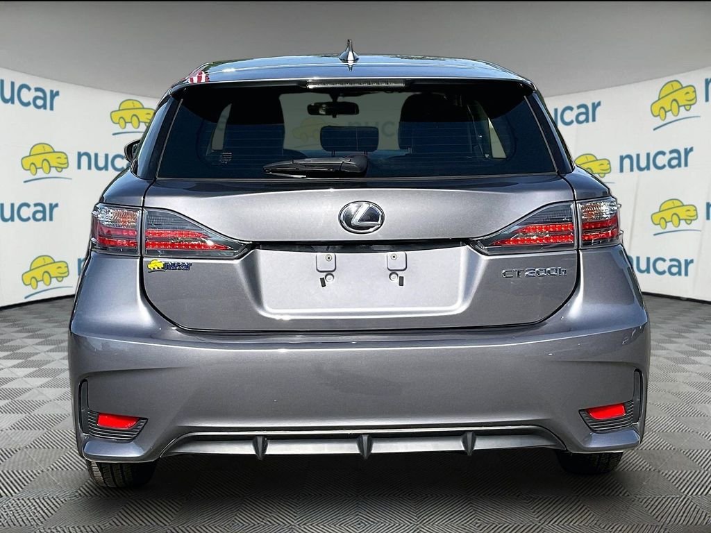 Used 2016 Gray Lexus 200h image 5