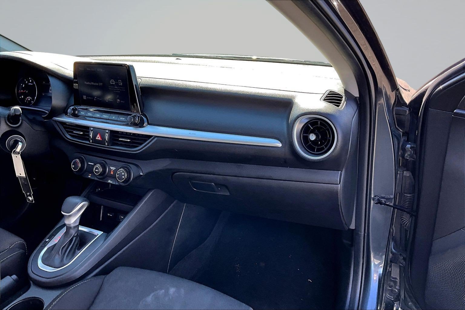 Used 2023 Gray Kia LXS image 21