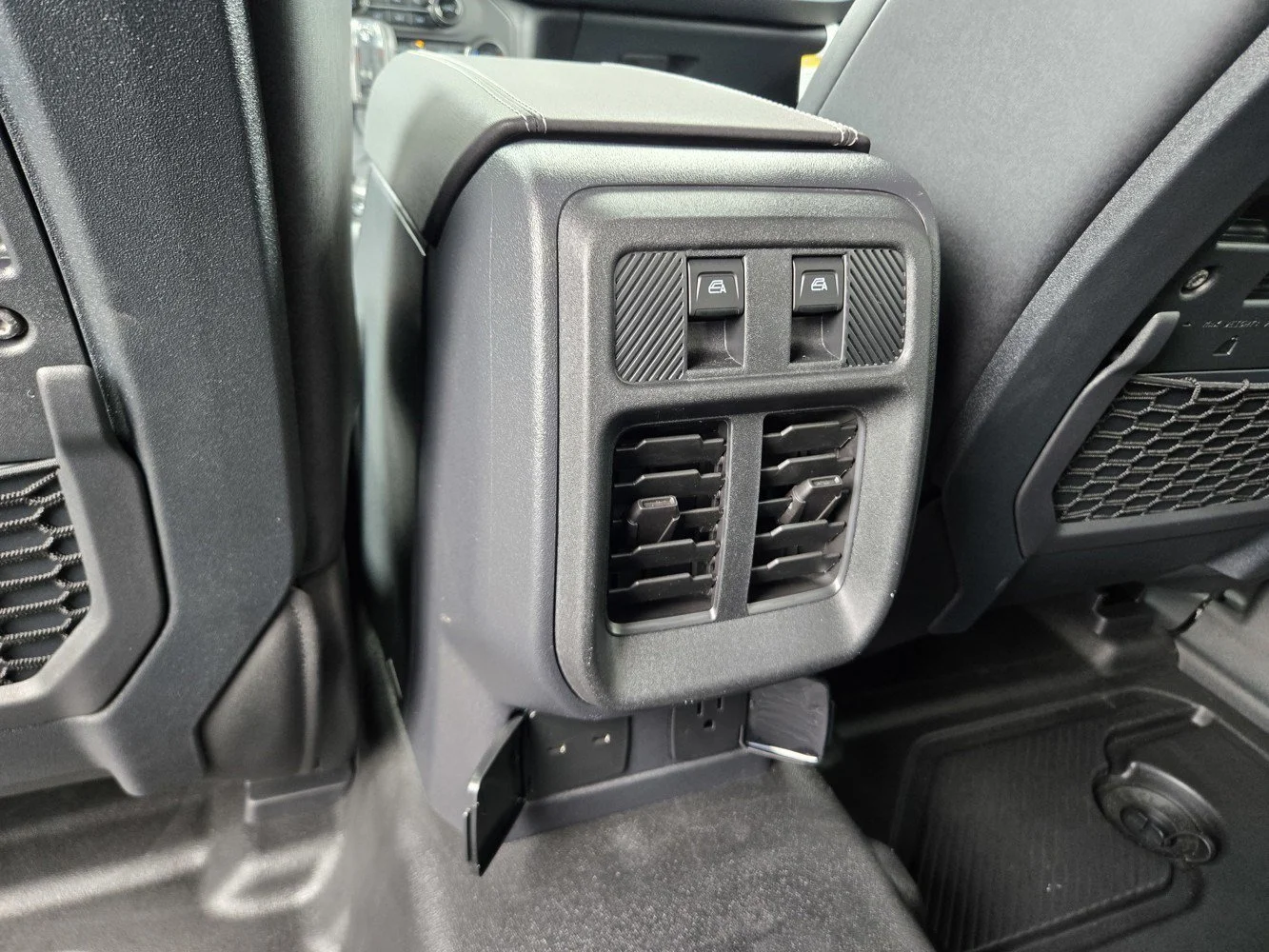 New 2026 Marsh Gray Ford Badlands image 20