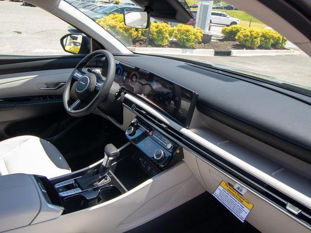New 2026 Gray Hyundai SEL FWD image 17