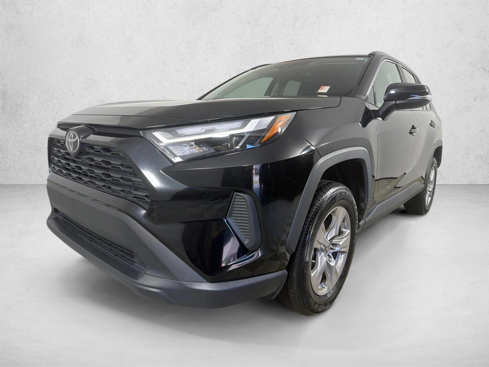 Used 2025 Midnight Black Metallic Toyota XLE image 7