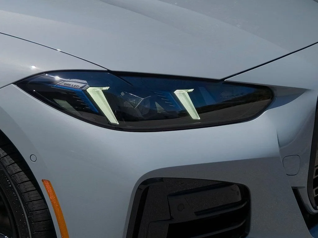 2026 BMW 4 Series M440i - Photo 8