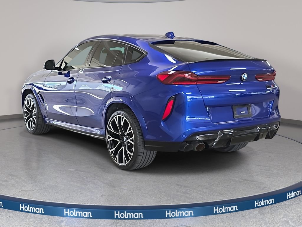 Used 2020 Marina Bay Blue Metallic BMW Competition image 9
