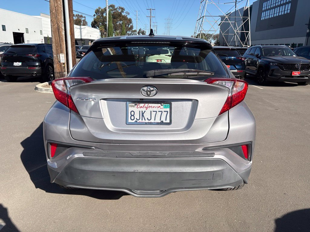 Used 2019 Silver Toyota XLE image 7