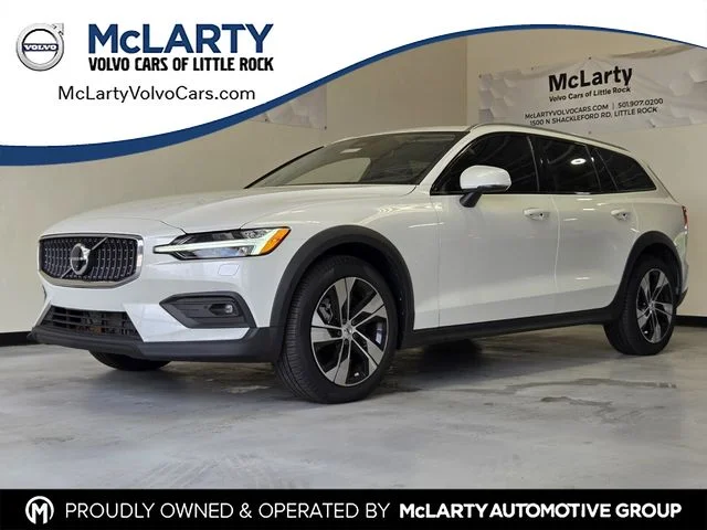 2026 Volvo V60 Cross Country B5 Plus