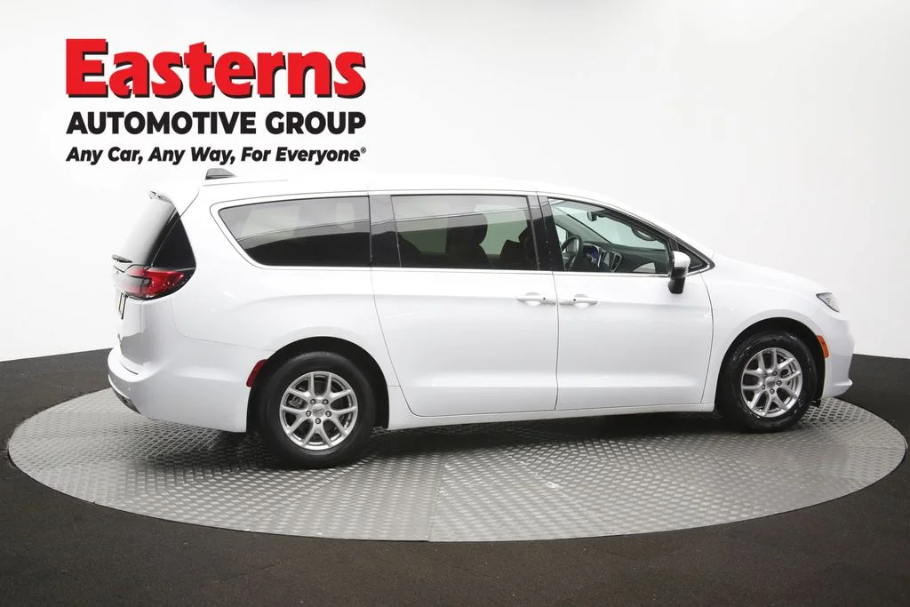 Used 2023 White Chrysler Touring L image 44