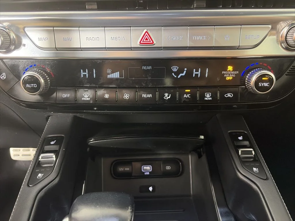 Used 2022 Silver Kia SX image 8