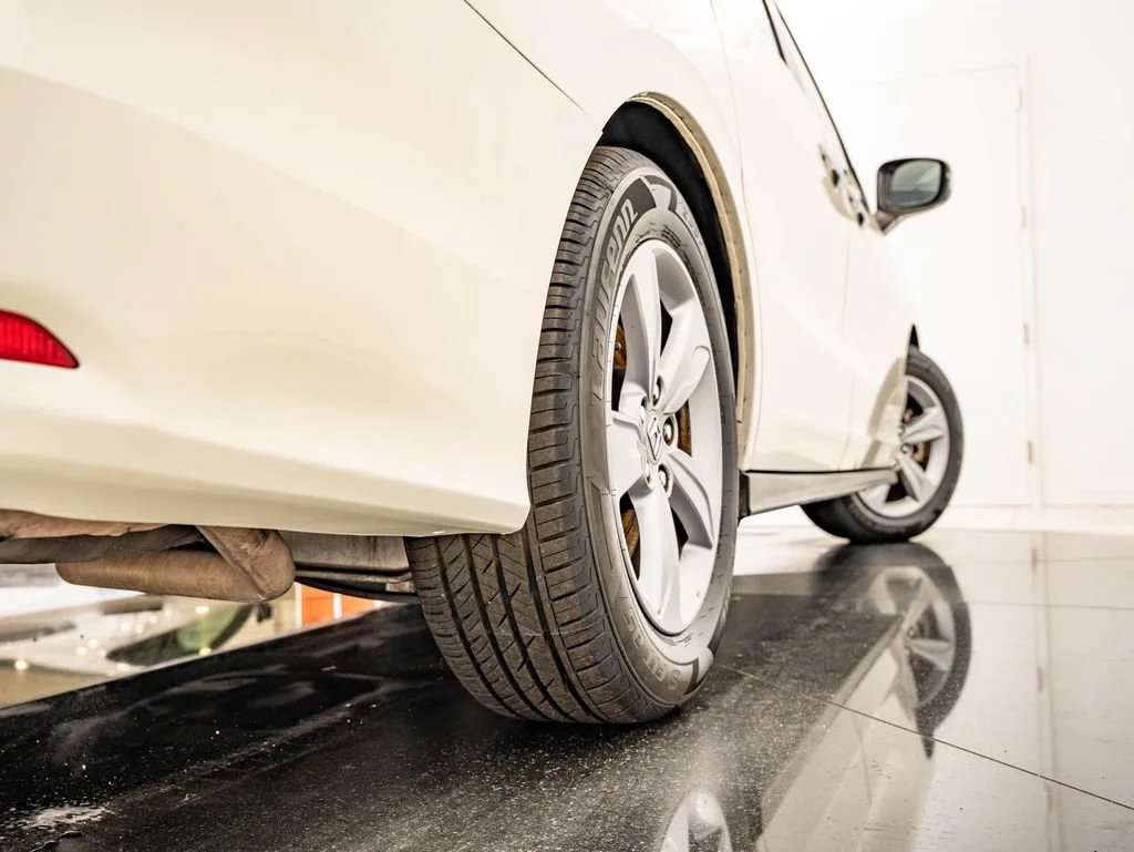 Used 2019 White Honda EX-L image 56
