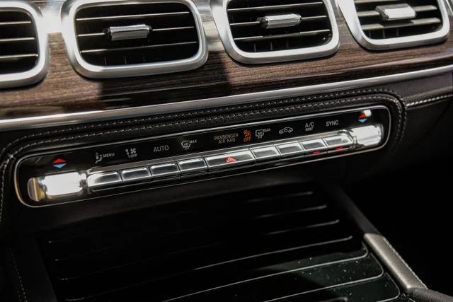 Used 2022 Black Mercedes-Benz GLE 350 image 35