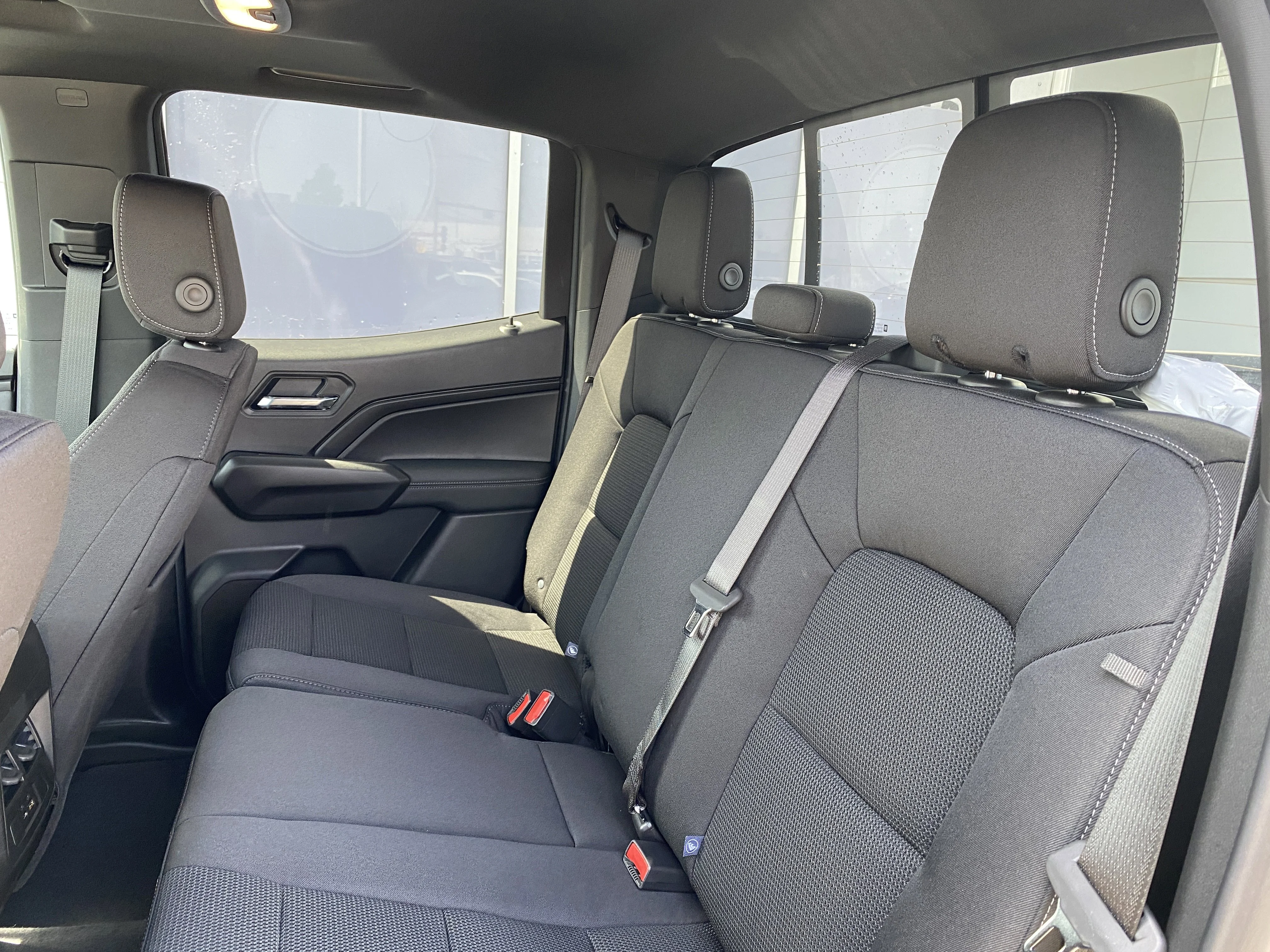 New 2026 ONYX BLACK GMC 4WD Elevation image 28