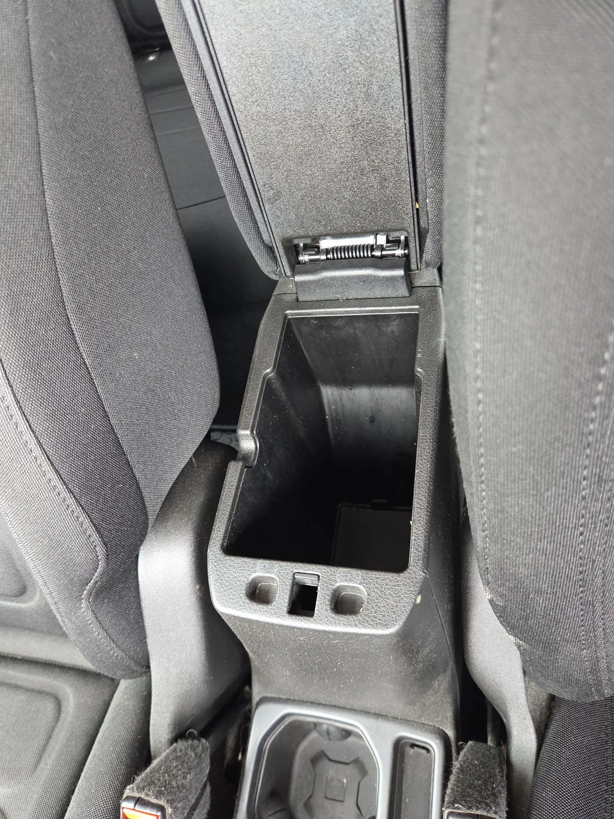 Used 2021 Bikini Metallic Clearcoat Jeep Latitude image 27