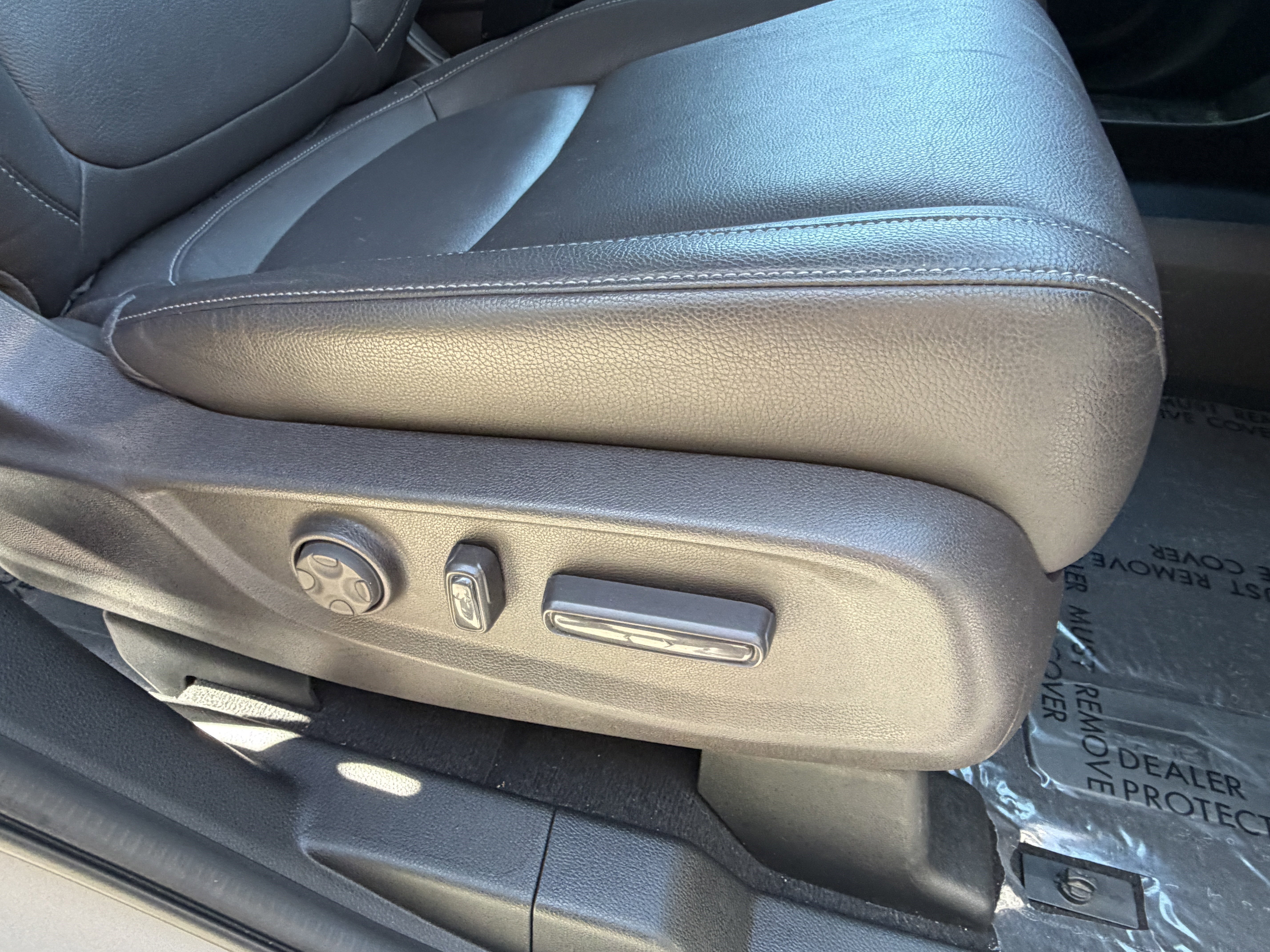Used 2024  Honda EX-L image 45