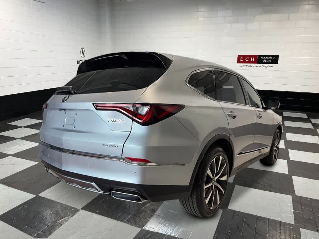 New 2026 Solar Silver Metallic Acura w/Technology Package image 5