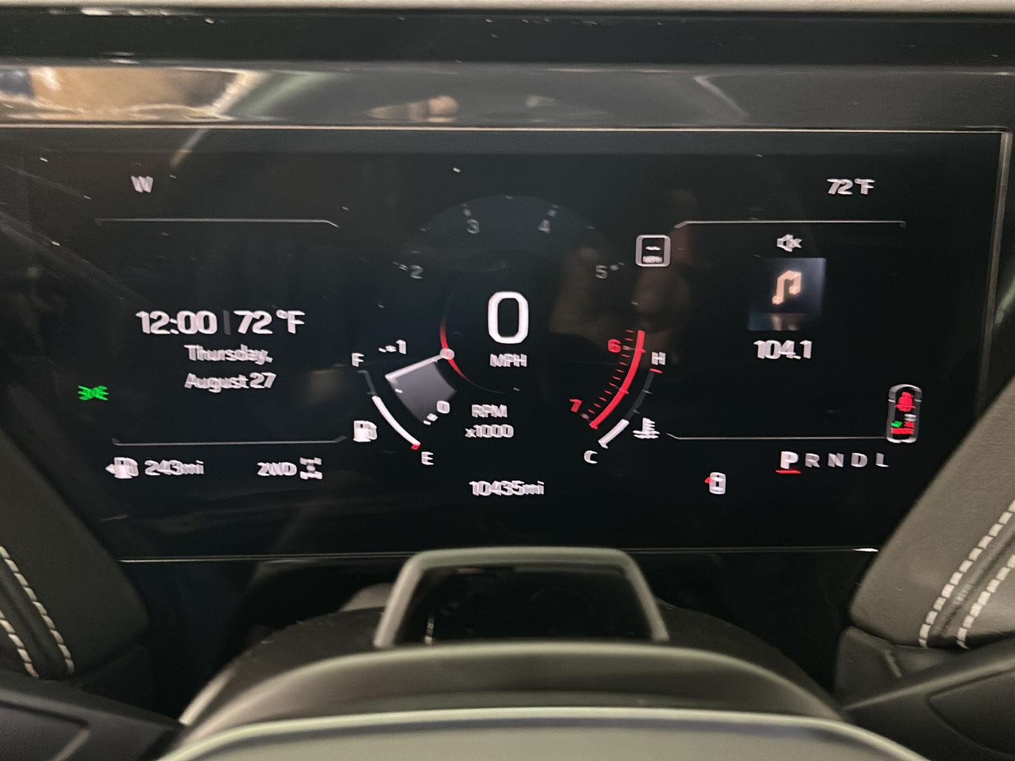 Used 2026 Summit White GMC AT4 Ultimate image 19