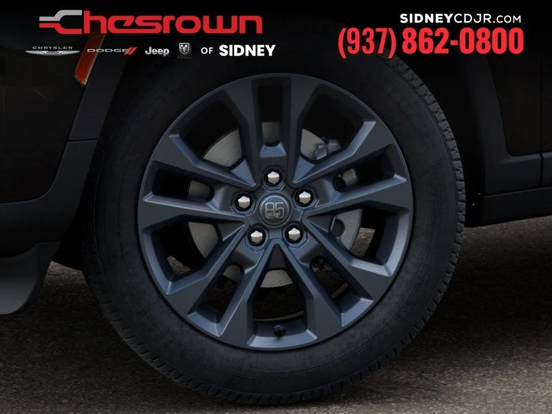 New 2026 Diamond Black Crystal Pearl-Coat Exterior Paint Jeep  image 8