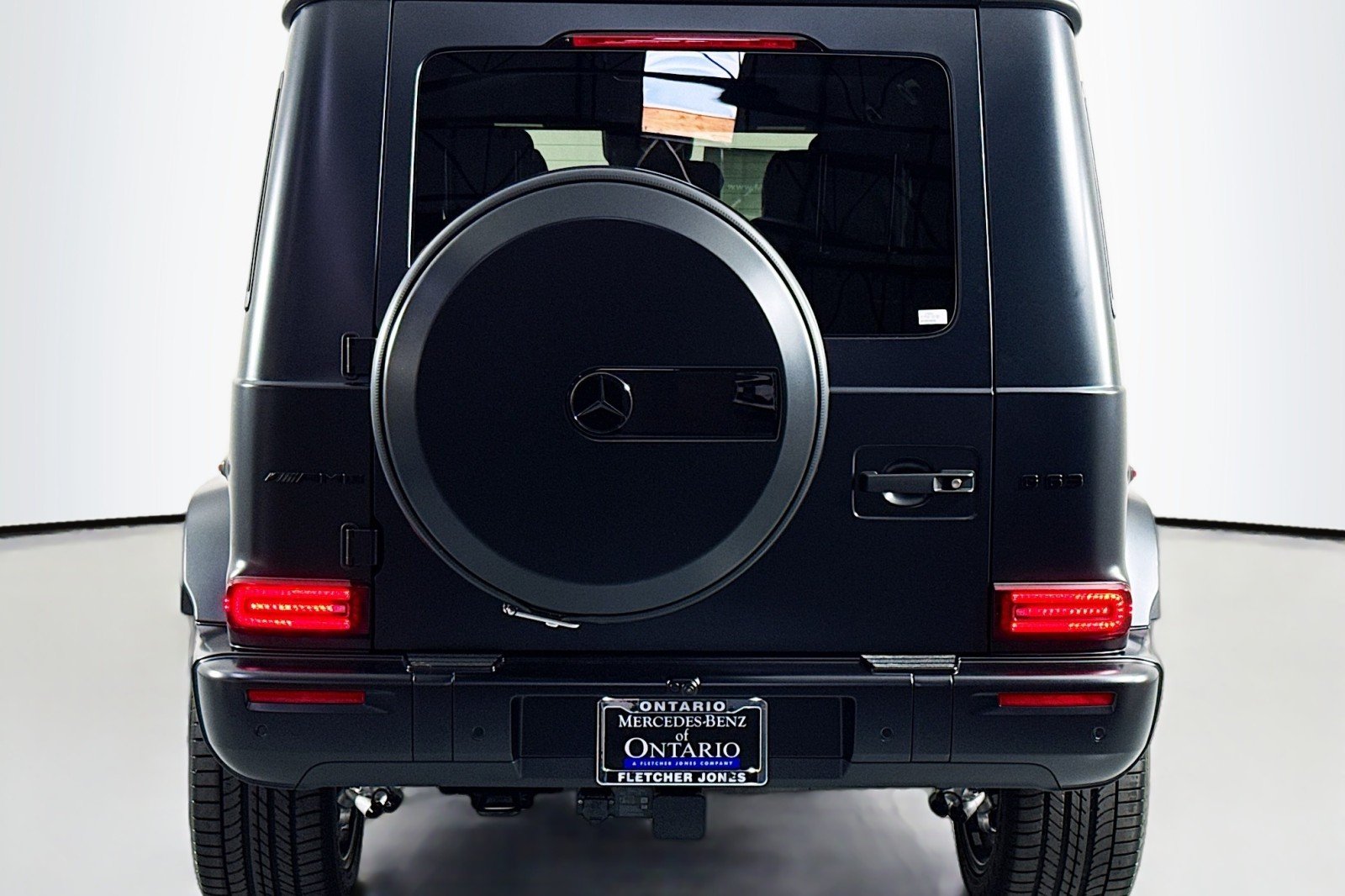 Certified Used 2025 MANUFAKTUR Night Black magno Mercedes-Benz AMG® G 63 image 4