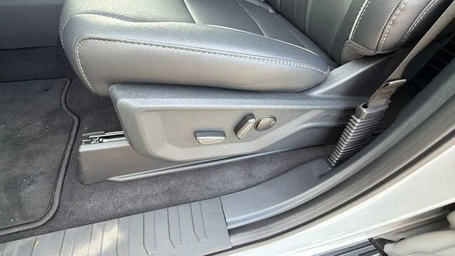 New 2026 Avalanche Ford Lariat® image 24