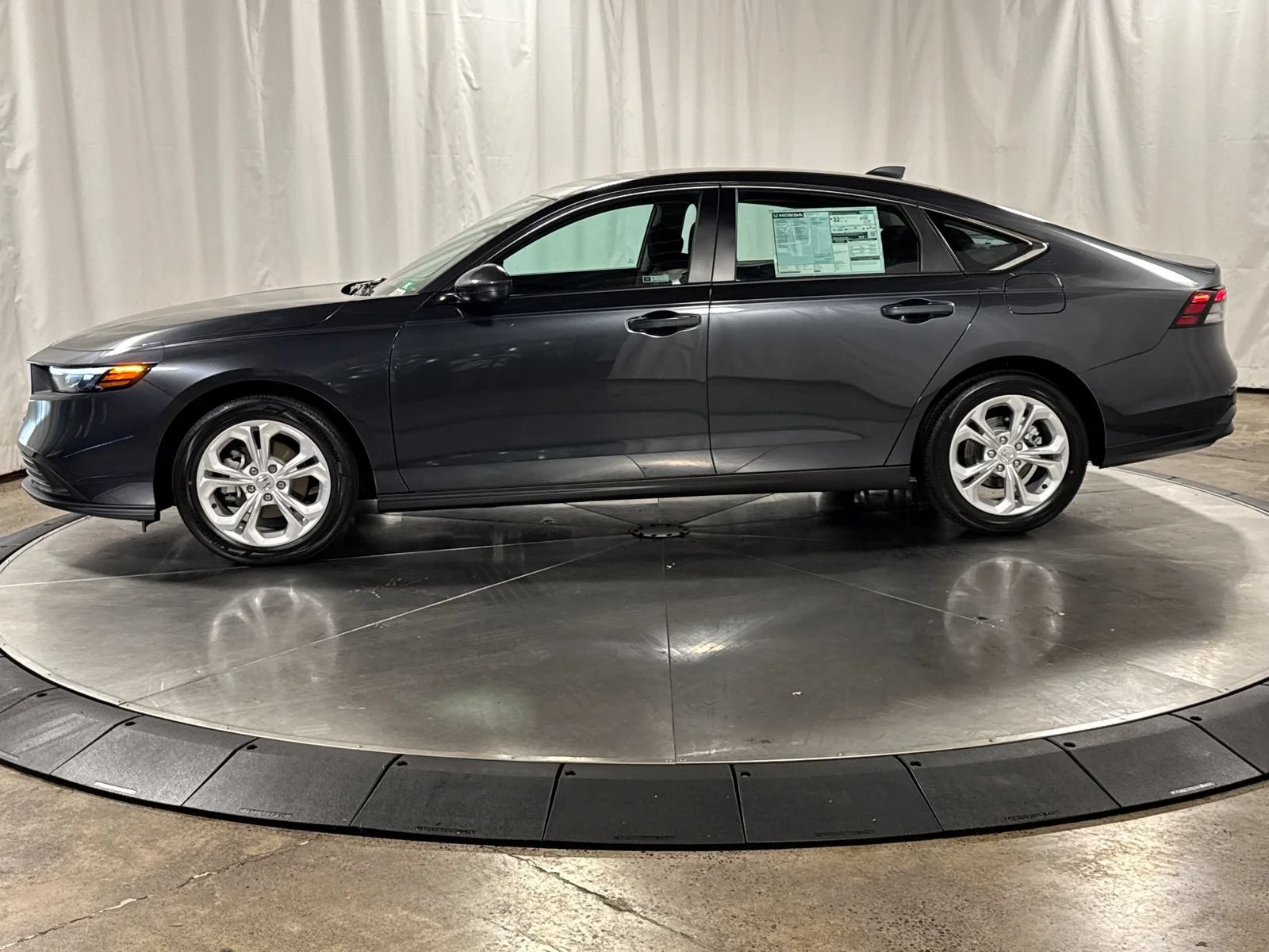 New 2026 Meteorite Gray Metallic Honda LX image 8